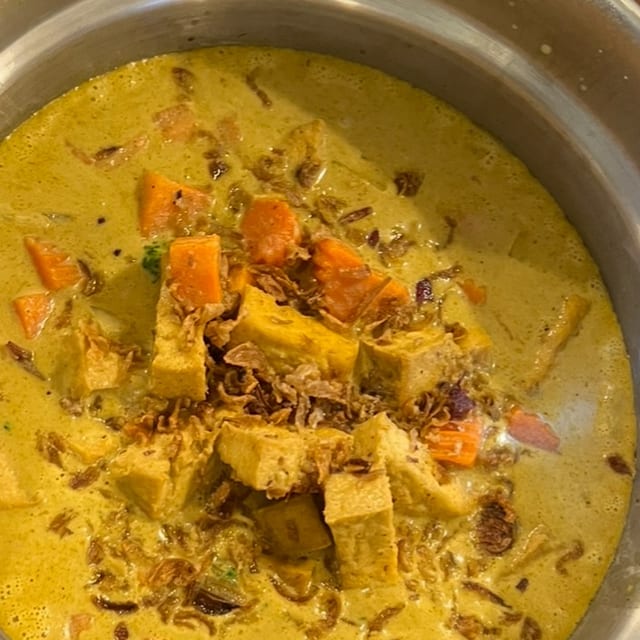 Golden Curry (Yellow).
